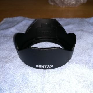 ペンタックス(PENTAX)の未使用 PENTAX レンズフードPH-RBC52
DA18-55WR
(デジタル一眼)