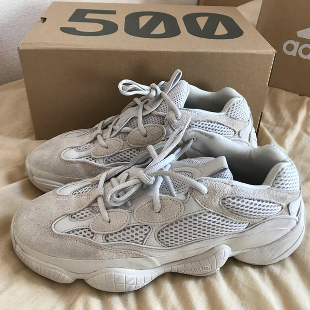 adidas(アディダス)のadidas yeezy 500 blush メンズの靴/シューズ(スニーカー)の商品写真