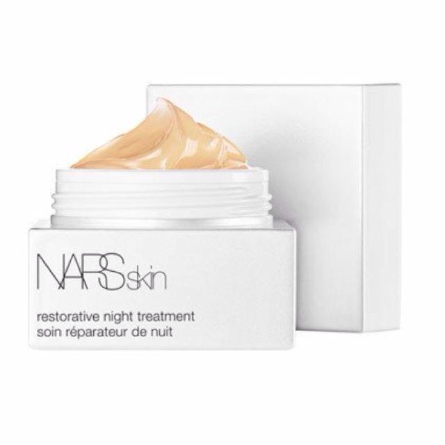 NARS(ナーズ)のNARS美容液&ジバンシィアイシャドウ コスメ/美容のベースメイク/化粧品(その他)の商品写真