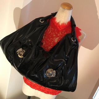 ディーアンドジー(D&G)のD&G  エナメルショルダーBAG(ショルダーバッグ)