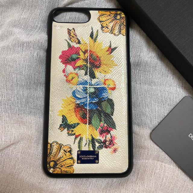 DOLCE&GABBANA(ドルチェアンドガッバーナ)のdolce&gabbana iPhone7+ ケース 7/3までの出品 スマホ/家電/カメラのスマホアクセサリー(iPhoneケース)の商品写真