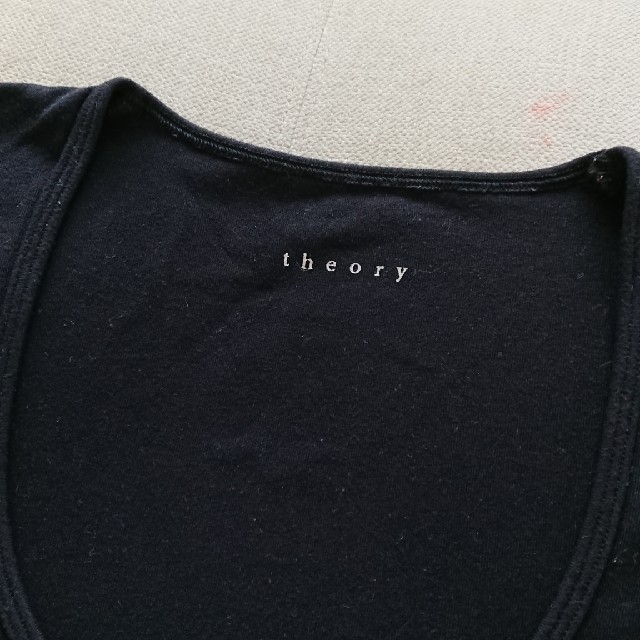 theory(セオリー)の《かおり様専用》theory♡Tシャツ2点おまとめ レディースのトップス(Tシャツ(半袖/袖なし))の商品写真