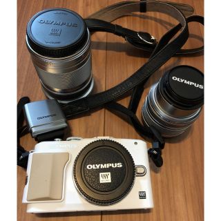 オリンパス(OLYMPUS)のOLYMPUSミラーレス一眼PEN Lite E-PL5 ダブルズームキット 白(ミラーレス一眼)