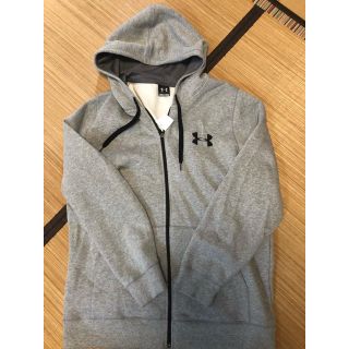 アンダーアーマー(UNDER ARMOUR)のアンダーアーマー   美品パーカー(パーカー)