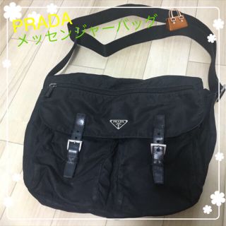 プラダ(PRADA)の【最終値下げ】PRADA メッセンジャーバッグ(メッセンジャーバッグ)