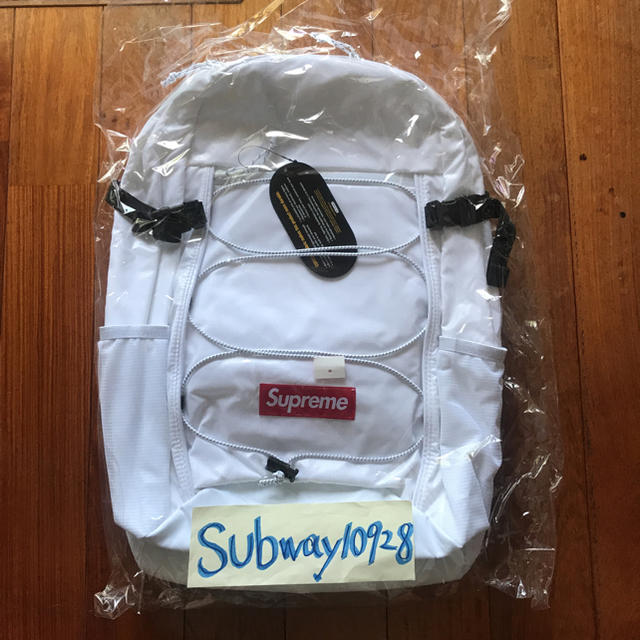 Supreme(シュプリーム)の送料無料 17AW Supreme Backpack WHITE メンズのバッグ(バッグパック/リュック)の商品写真