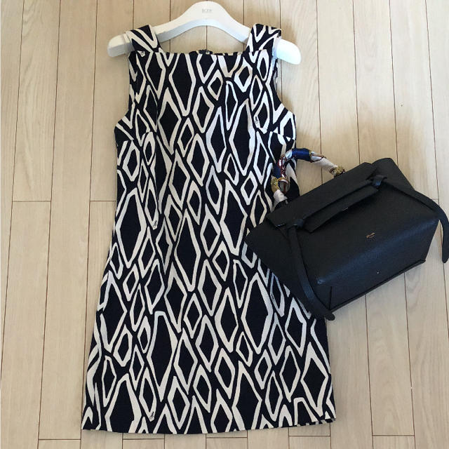 【美品】DIANE von FURSTENBERG ノースリワンピ ダイアン