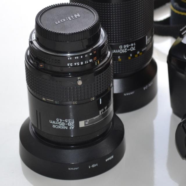 Nikon(ニコン)のNikon F-801s　AF一眼レフ35mmフィルムカメラと交換レンズ３種 スマホ/家電/カメラのカメラ(フィルムカメラ)の商品写真