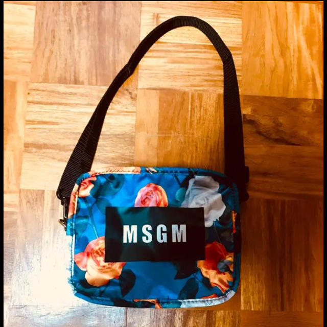 MSGM(エムエスジイエム)のMSGM ショルダーバッグ レディースのバッグ(ショルダーバッグ)の商品写真