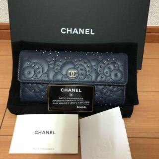 CHANEL - マール様ご専用♡シャネル CHANEL カメリア スタッズ 長財布