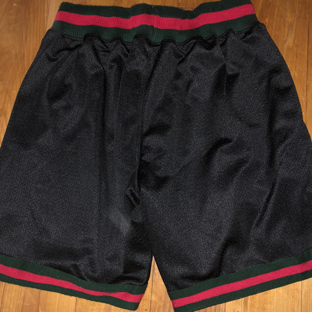 MINTCREW ハーフパンツ GUCCIカラー メンズのパンツ(ショートパンツ)の商品写真