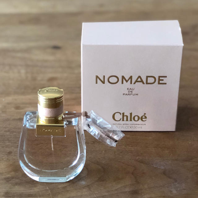 Chloe(クロエ)のクロエ 新作 香水 ノマド コスメ/美容の香水(香水(女性用))の商品写真