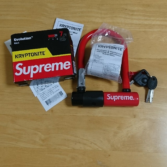 Supreme × KRYPTONITE  U-Lock 鍵 自転車自転車