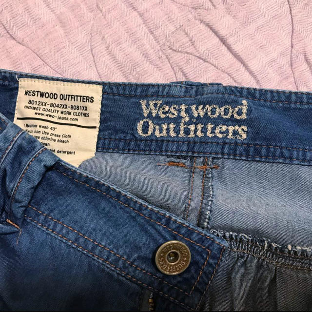 Westwood Outfitters(ウエストウッドアウトフィッターズ)のライトデニム グラデーション スカートパンツ レディースのパンツ(カジュアルパンツ)の商品写真