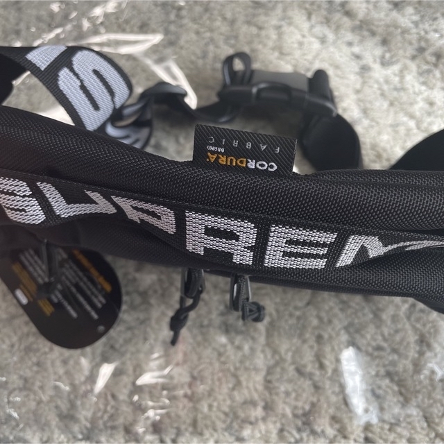 Supreme(シュプリーム)の【新品】18ss Supreme Waist Bag 黒 ウエストバッグ メンズのバッグ(ウエストポーチ)の商品写真