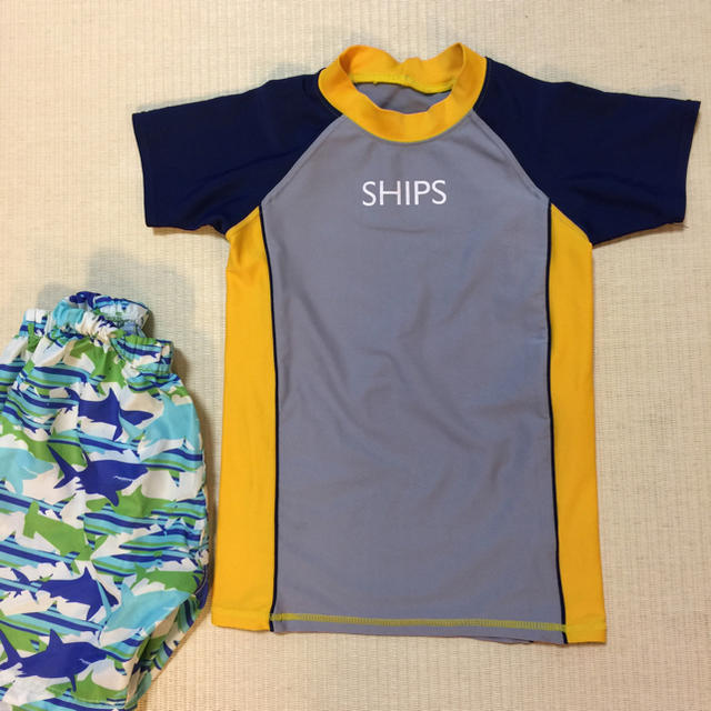 SHIPS(シップス)のシップス キッズ ラッシュガード  110 男児 水着セット  SHIPS キッズ/ベビー/マタニティのキッズ服男の子用(90cm~)(水着)の商品写真