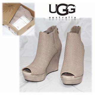 アグ(UGG)の国内正規本物!新品【UGアグ 】オープントゥサンダル US8(25cm)(サンダル)