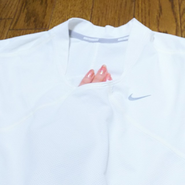 NIKE(ナイキ)の激安❗NIKE(ナイキ)のTシャツ レディースのトップス(Tシャツ(半袖/袖なし))の商品写真