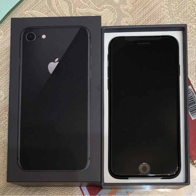 【税込】 iPhone kimura様 Theo - Apple 8 SG 64G スマートフォン本体