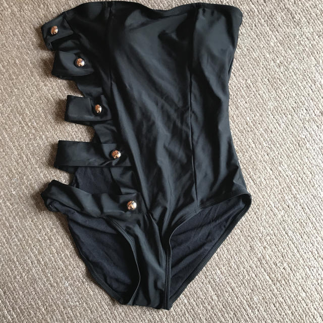 水着 ブラック ゴールドボタン レディースの水着/浴衣(水着)の商品写真