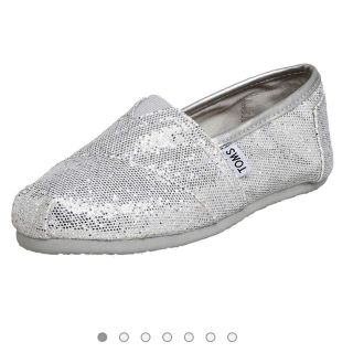 トムズ(TOMS)のTOMS classic silver glitter 23.5(スリッポン/モカシン)