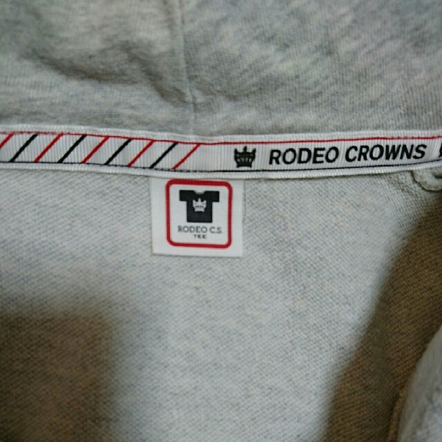 RODEO CROWNS(ロデオクラウンズ)のRODEO CROWNS 半袖ロゴパーカー グレー レディースのトップス(パーカー)の商品写真