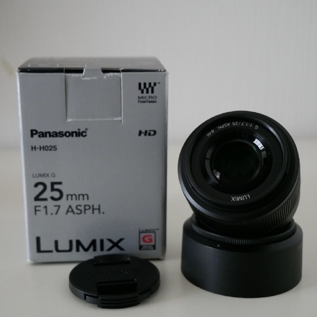 Panasonic  LUMIX  25mm  f1.7