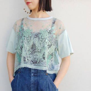 マメ(mame)のmame 刺繍Tシャツ(Tシャツ(半袖/袖なし))