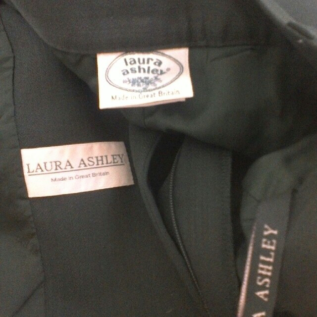 LAURA ASHLEY(ローラアシュレイ)のローラアシュレイ　パンツスーツ　 レディースのフォーマル/ドレス(スーツ)の商品写真