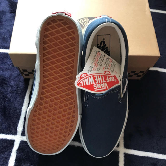 VANS(ヴァンズ)の新品 VANS スリッポン 24.5   レディースの靴/シューズ(スリッポン/モカシン)の商品写真