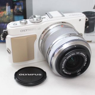 オリンパス(OLYMPUS)のみずき様❤️Wi-Fi❤️オリンパス PL5 ミラーレスカメラ(ミラーレス一眼)