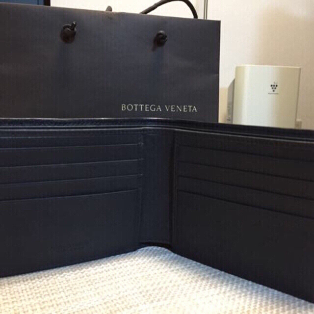 新作品質保証 Bottega Veneta - BOTTEGA VENETA 二つ折財布の通販 by わっこ's shop｜ボッテガヴェネタならラクマ HOT特価