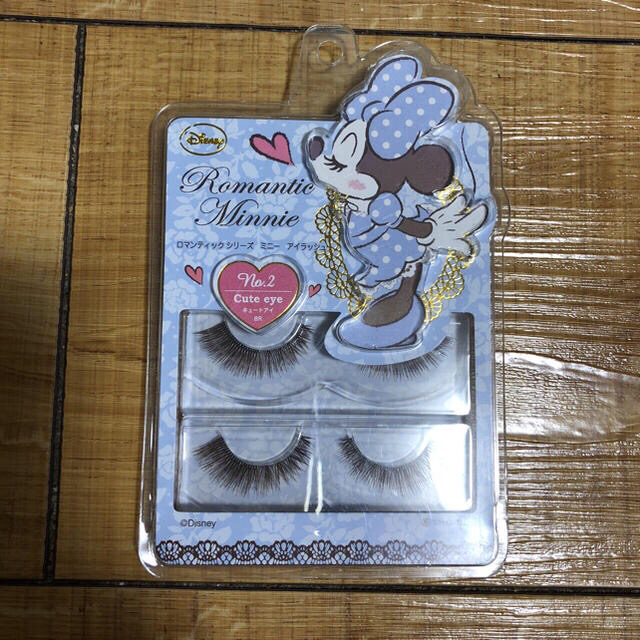 Disney(ディズニー)のつけまつげ   三個セット コスメ/美容のベースメイク/化粧品(つけまつげ)の商品写真