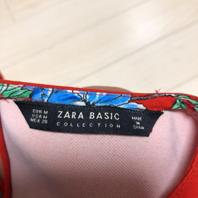 ZARA(ザラ)のカットソー　ZARA レディースのトップス(カットソー(半袖/袖なし))の商品写真