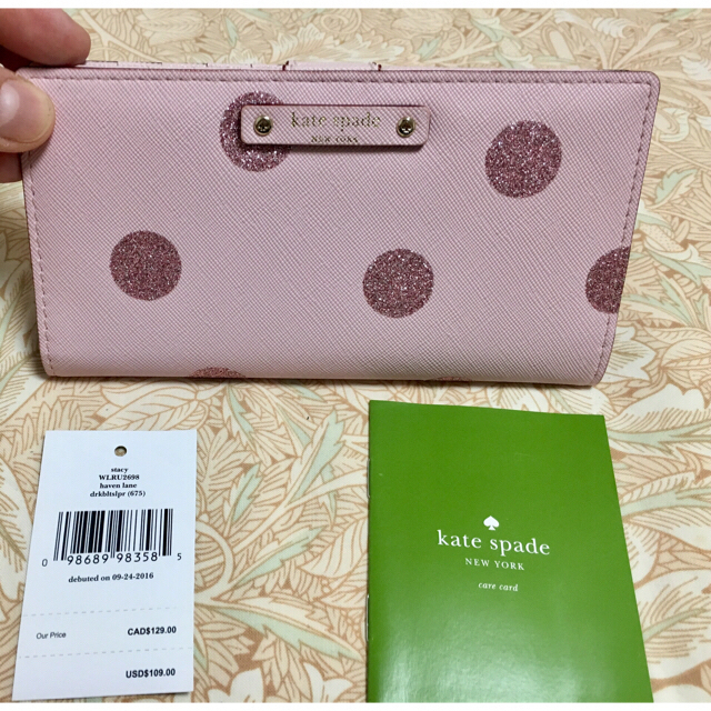 kate spade new york(ケイトスペードニューヨーク)の可愛い！【新品】kate spade【ケイトスペード 】長財布【未使用】ドット柄 レディースのファッション小物(財布)の商品写真