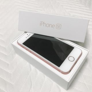 アイフォーン(iPhone)のiphone SE 32gb au(スマートフォン本体)