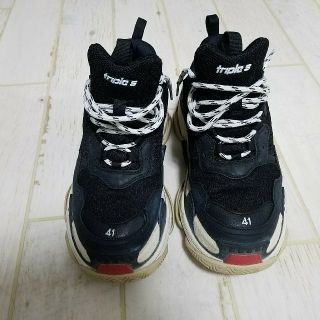 バレンシアガ(Balenciaga)のBALENCIAGA triple S ブラックレッド(スニーカー)