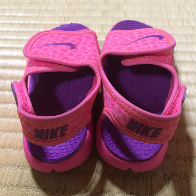 NIKE(ナイキ)のNIKE サンダル 14センチ キッズ/ベビー/マタニティのベビー靴/シューズ(~14cm)(サンダル)の商品写真