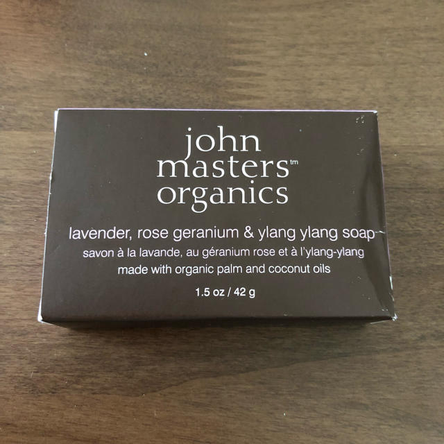 John Masters Organics(ジョンマスターオーガニック)の新品未使用 ♡ ジョンマスターオーガニック LRG&YYソープ 42g 石けん コスメ/美容のボディケア(ボディソープ/石鹸)の商品写真