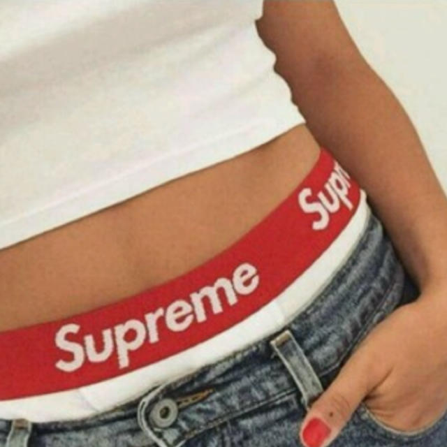 Supreme(シュプリーム)の即日発送 supreme ボクサー パンツ Sサイズ 2枚 レディースの下着/アンダーウェア(ショーツ)の商品写真