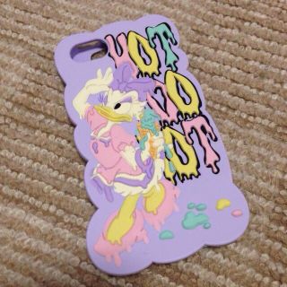 ディズニー(Disney)のデイジー iPhoneケース(モバイルケース/カバー)