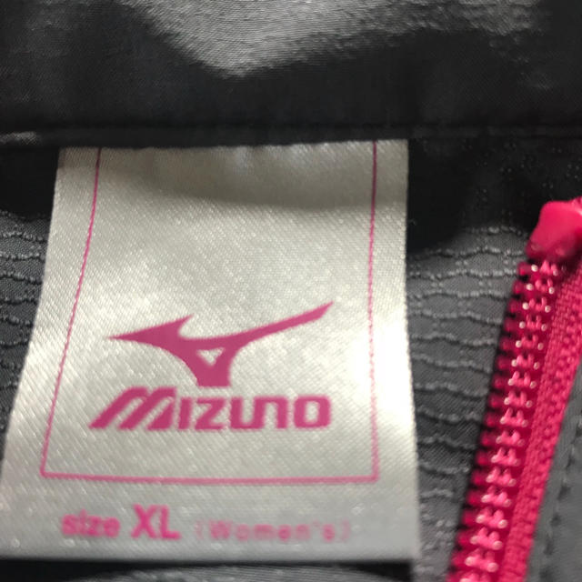 MIZUNO(ミズノ)のミズノ mizuno パーカー 女性XL チケットのスポーツ(その他)の商品写真