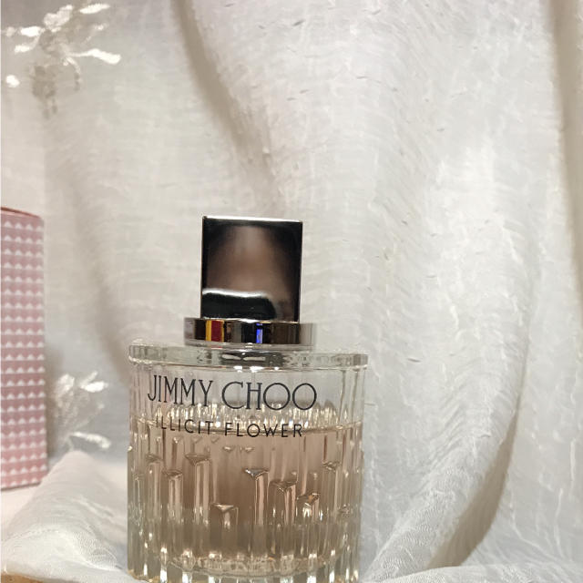 JIMMY CHOO(ジミーチュウ)のJIMMY CHOO ILLICIT FLOWER コスメ/美容の香水(香水(女性用))の商品写真