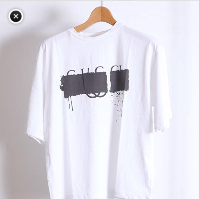 via j  Gロゴパロディ半袖Tシャツ レディースのトップス(Tシャツ(半袖/袖なし))の商品写真