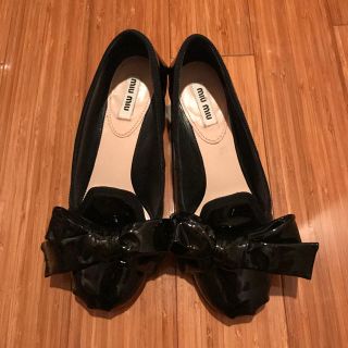 ミュウミュウ(miumiu)の【値下げ中】miumiu ビジューパンプス 美品(ハイヒール/パンプス)