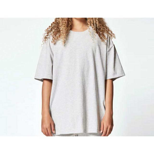 FEAR OF GOD(フィアオブゴッド)のフィアオブゴッド FOG Essentials Tシャツ 他サイズあり L メンズのトップス(Tシャツ/カットソー(半袖/袖なし))の商品写真