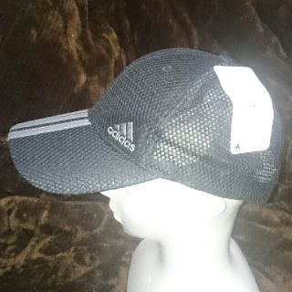 アディダス(adidas)の新品☆adidasメンズキャップ(粗メッシュ)(キャップ)