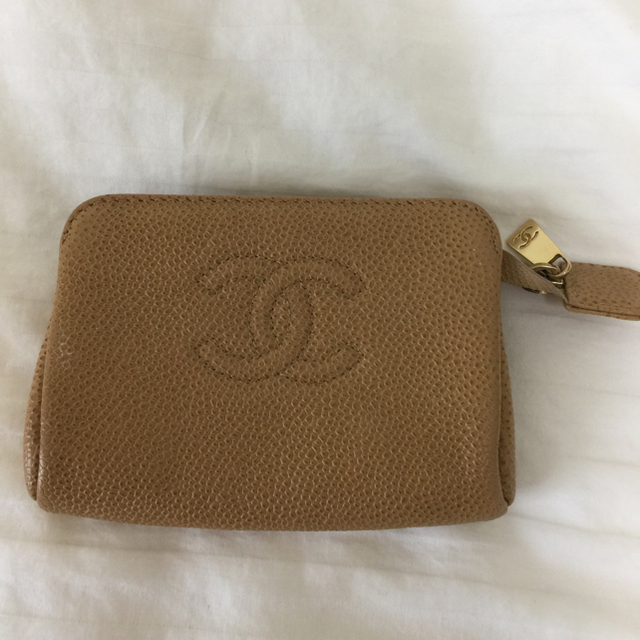 CHANEL(シャネル)の専用 CHANEL キャビアスキンの小さめポーチ レディースのファッション小物(ポーチ)の商品写真