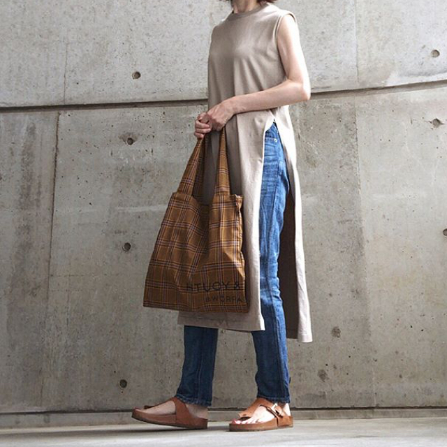 BEAUTY&YOUTH UNITED ARROWS(ビューティアンドユースユナイテッドアローズ)の8/6まで専用出品 B&Y コットンスリットノースリーブワンピース レディースのワンピース(ひざ丈ワンピース)の商品写真