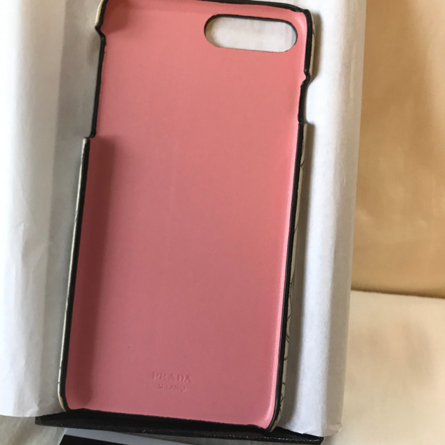 PRADA(プラダ)のプラダ スマホケース iPhone7 Plus ウサギ  1ZH036 スマホ/家電/カメラのスマホアクセサリー(iPhoneケース)の商品写真